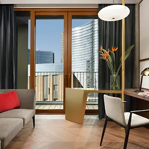 Otel Verticale | Esperienze